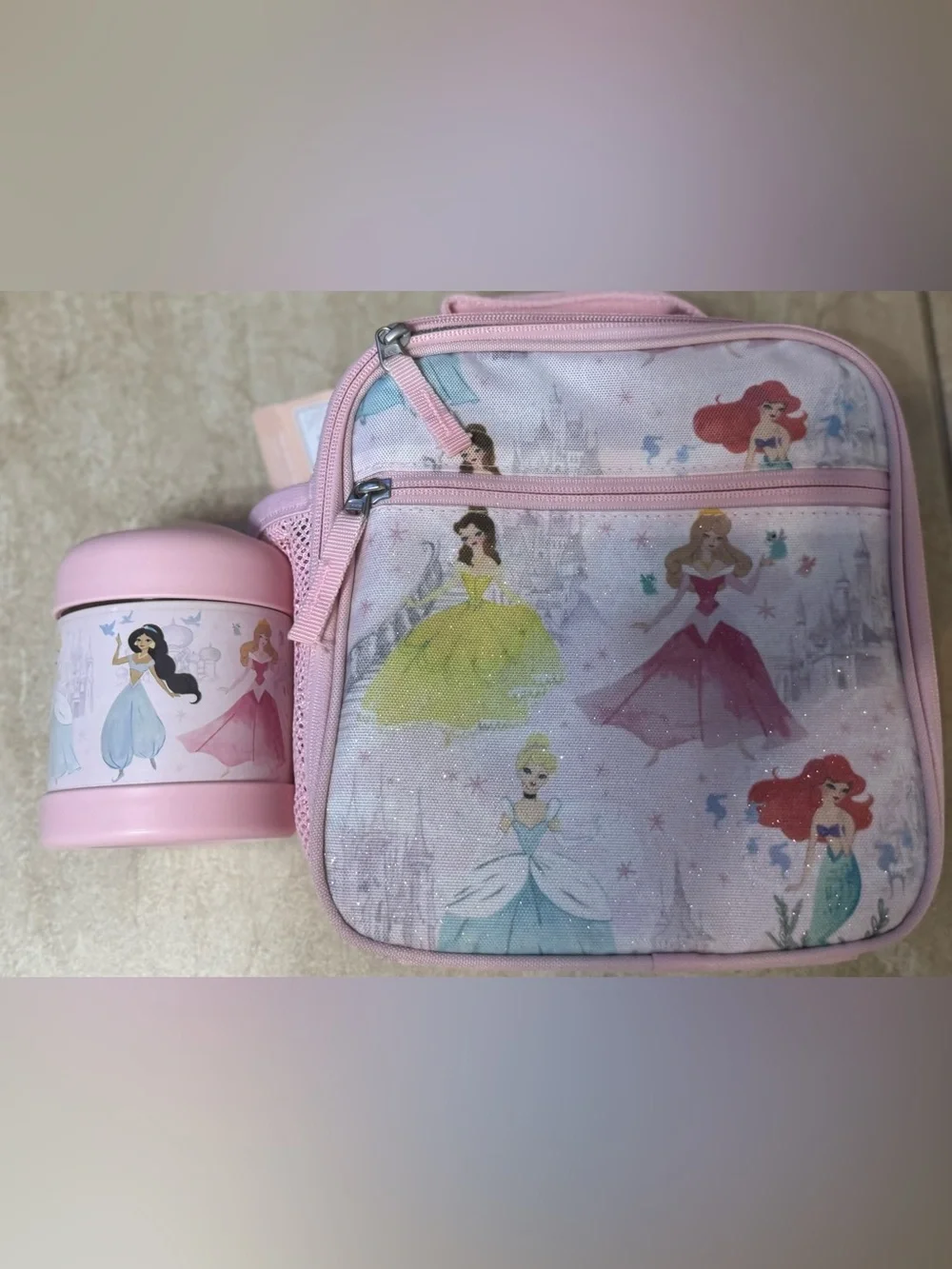 Disney Princess Castle Mackenzie Lunch Box and Hot/Cold Container - Picture 3 of 12